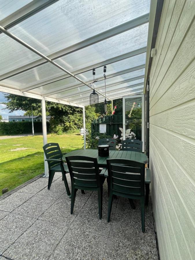 Chalet D12 - Camping It Soal Workum Eksteriør bilde